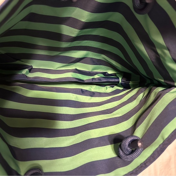NWT Victoria’s Secret Reversible Stripe Nylon Tote Bag - Picture 4 of 4
